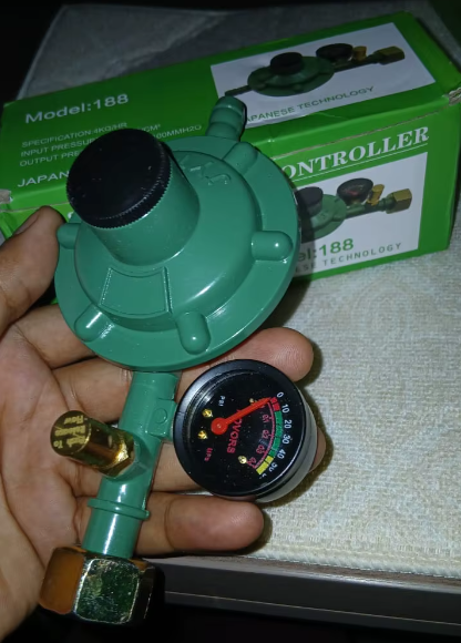 ⭐ 5.0 (2 000 vendus ) Régulateur de gaz domestique anti-fuite avec manomètre pour la réduction de pression du gaz